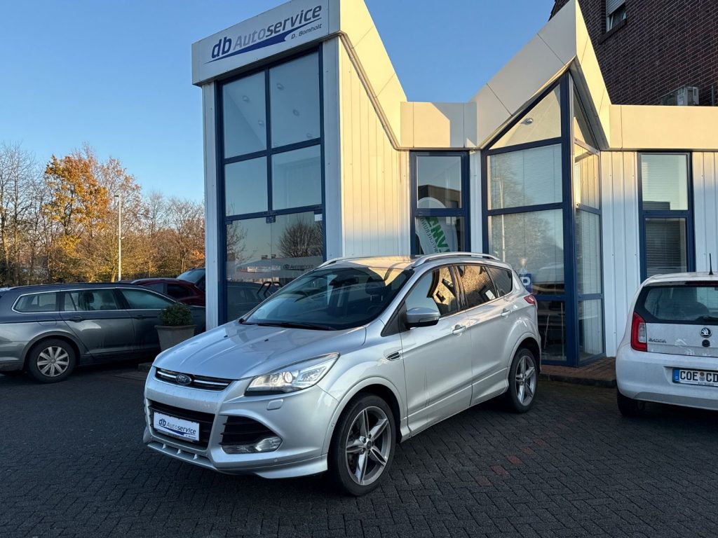 Ford Kuga Individual AHK Navi. Leder