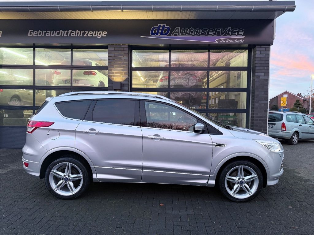 Ford Kuga Individual AHK Navi. Leder