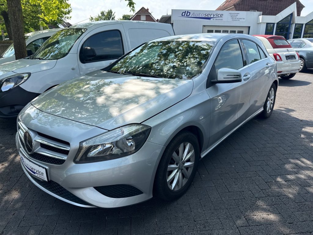 Mercedes-Benz A 180 BlueEfficiency Style