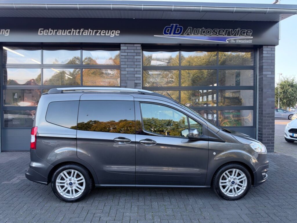 Ford Tourneo Courier Titanium